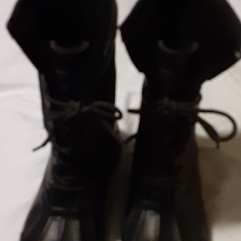 Boots - Picture 8 of 9